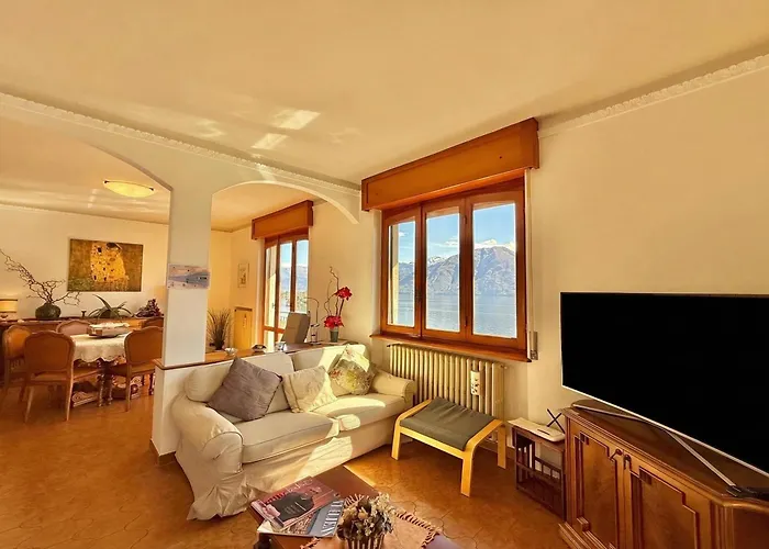 Isola Vista - Terrazzo 萨拉科玛希娜